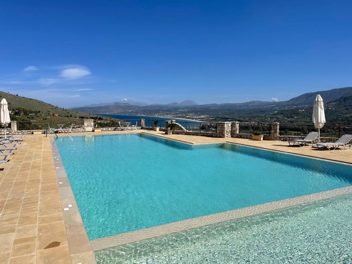 Arbutus - Relaxing Apartment With Fantastic Views Georgioupoli Exterior foto
